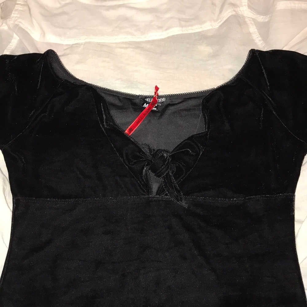 Hell Bunny velvet top